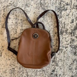Vintage Dooney & Bourke leather backpack